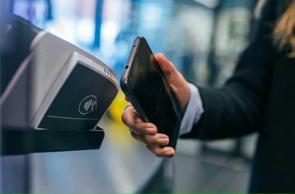 Giao dịch đơn giản qua cây ATM ngân hàng